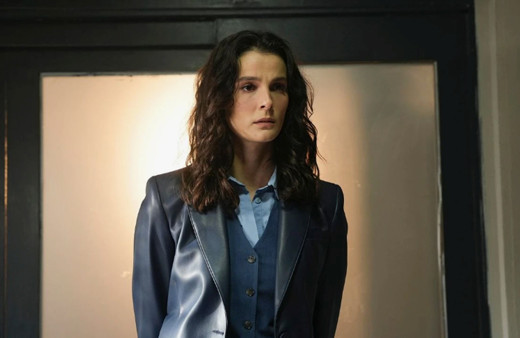 Eşref Rüya'nın Çiğdem'i Büşra Develi'den sevgilisiyle buram buram aşk kokan poz!