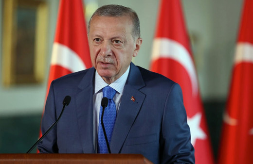 Cumhurbaşkanı Erdoğan cuma namazını Hz. Ali Camisi'nde kıldı