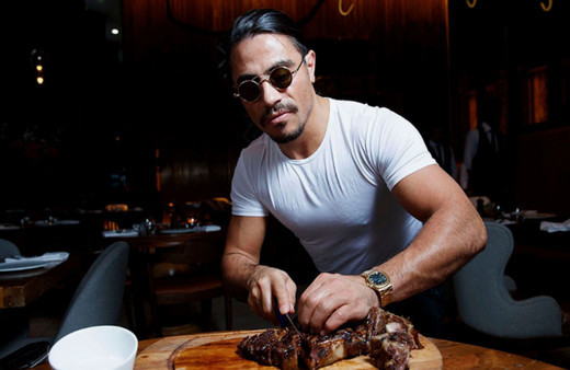 Dünya fenomeni Nusret'ten rezillik! Kadın çalışanlarına yaptıkları olay...