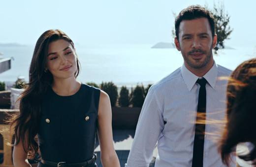 ATV'nin yeni dizisi Aşk ve Gözyaşı'nda kriz çıktı! Senarist sorunu sürüyor...