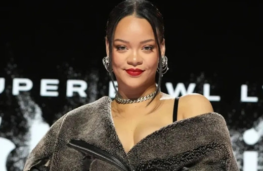 Rihanna önce sahneyi sonra moda dünyasını sallamıştı! 36 milyon dolar zarar etti
