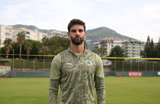 Lucescu Ümit Akdağ'ı Romanya milli takımına davet etti