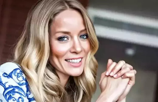 Bade İşcil parkta spor yaparken görüntülendi...