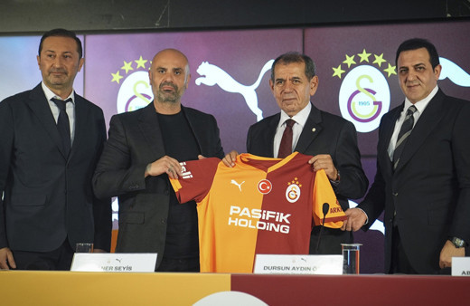 Galatasaray'da Dursun Özbek'ten Osimhen açıklaması