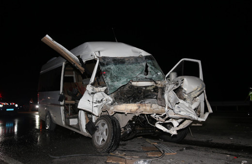 Hatay'da trafik kazası mağduru genç kız yaşamını yitirdi