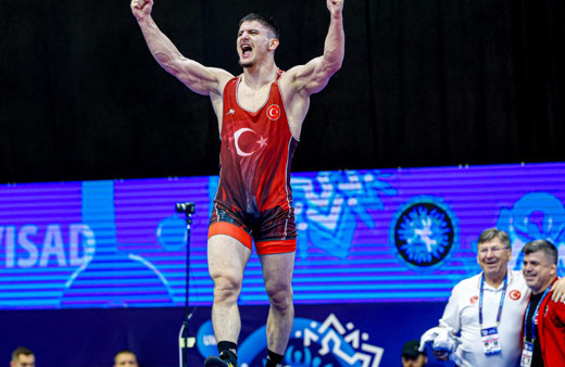 Dünya 23 Yaş Altı Güreş Şampiyonası'nda gümüş ve bronz madalya!