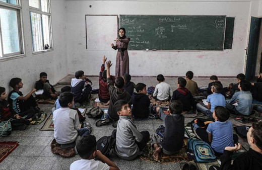 Gazze’de okullar yeniden açıldı