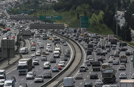 Milyonlarca sürücüyü ilgilendiriyor! Yeni trafik cezaları askıya alındı