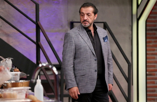 MasterChef Jürisi Mehmet Yalçınkaya'nın mekanında fahiş fiyat! Adisyonu görenler dilini yuttu
