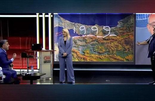 Şener Üşümezsoy canlı yayında gazeteciye sinirlendi: Yahu yeter be!