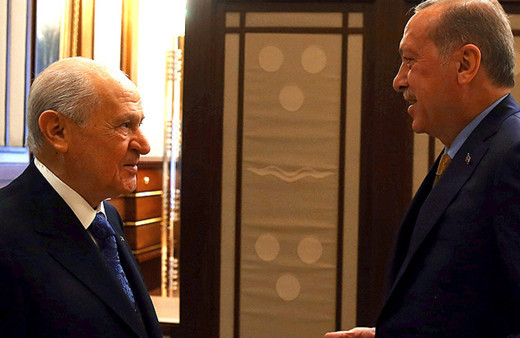 MHP Genel Başkanı Bahçeli'den Cumhurbaşkanı Erdoğan'a anlamlı hediye