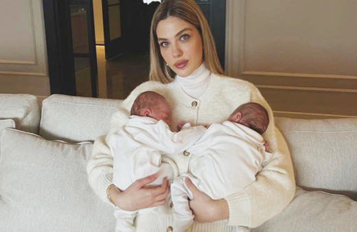 Yasemin Şefkatli ikizleriyle paylaştı, kaynanası Derya Tuna'nın yorumu olay oldu!