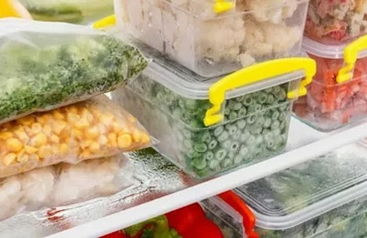 Bu besinler çok sağlıklı ama dondurucuya koyduğunuzda tehlike saçıyor...