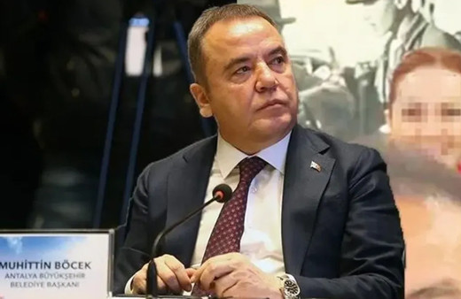 Muhittin Böcek 'yasak aşkına' lüks hediyeler dizmiş! Rolex saat, şoförlü araç...