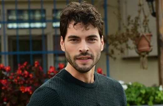 Veliaht'ın Timur'u Akın Akınözü'nün kazancı ortaya çıktı! Bölüm başına bu kadar kazanıyormuş