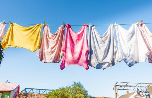 ÇamaşırlarınızI balkonda mı kurutuyorsunuz? Adeta filtre gibi çekiyor dikkat