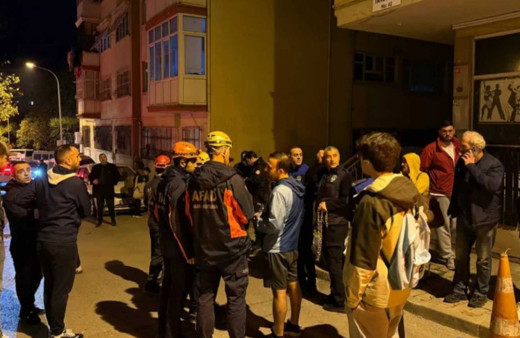 Kartal’da kolonlarında çatlaklar oluşan bina mühürlendi