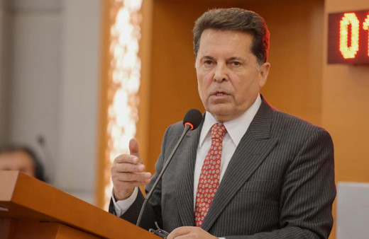 Esenyurt Belediye Başkanlığı görevinden uzaklaştırılan Ahmet Özer'in "silahlı terör örgütü üyesi olmak" davasında mütalaa