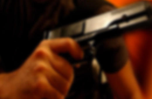 Oğlunun ölümünden sorumlu tuttuğu yaşlı adamı namaza giderken öldürdü