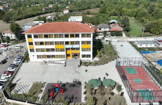 Bakan Kurum TOKİ ile ev sahibi olan vatandaşları paylaştı! "Yeni 500 bin sosyal konutumuz da sizleri bekliyor”