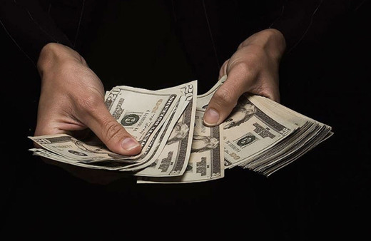 Dolar endeksi 3 ayın ardından 100 seviyesinin üzerini test etti