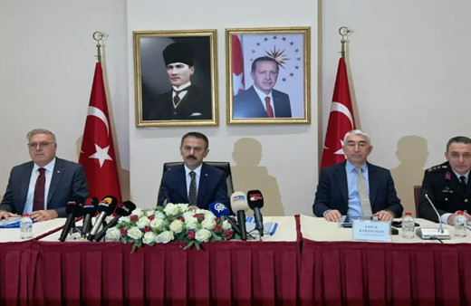 Kocaeli Valisi Aktaş'tan Gebze'de çöken apartman ve tahliye edilen binalara ilişkin açıklama