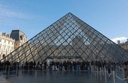 Louvre Müzesi soygunu: Güvenlik şifresi "LOUVRE"muş