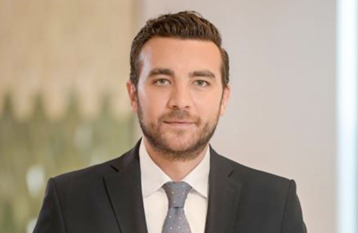 Akbank "Ödeme Tarihini Değiştirme" özelliğini hayata geçirdi