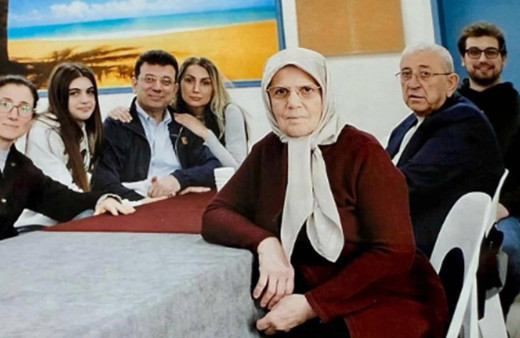 Ekrem İmamoğlu'nun babası ve oğlu ifade verdi! Selim İmamoğlu'na para transferleri soruldu