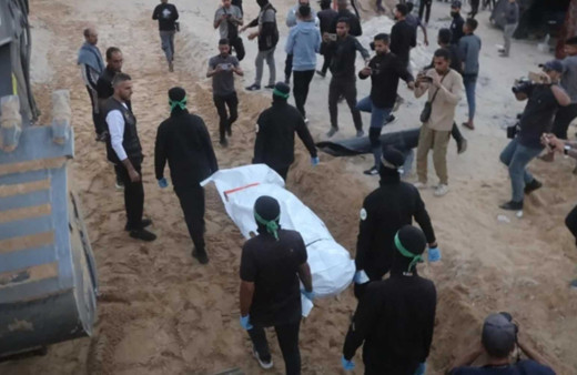 Hamas, bir esirin cesedini daha Kızılhaç'a teslim etti