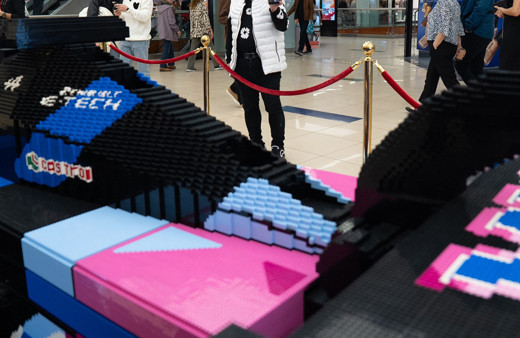 400 bin "lego" parçasıyla Formula 1 aracı! 26 kişi ile 22 bin saatte yapıldı