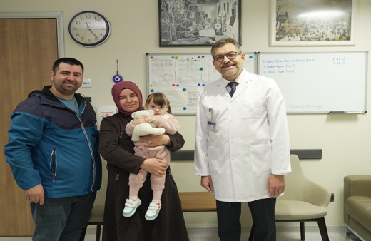 Bir anne, iki can: Karaciğeriyle kızına hayat verdi! Karaciğer yetmezliğiyle doğru, annesinin fedakarlığıyla kurtuldu