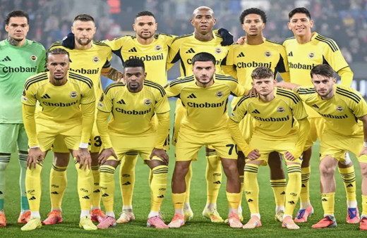 Fenerbahçe'ye darbe! O iki isim Ferençvaros maçında forma giyemeyecek