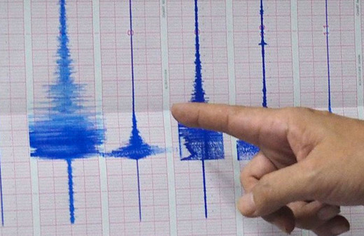 6,8 büyüklüğünde deprem oldu! Tsunami uyarısı verildi