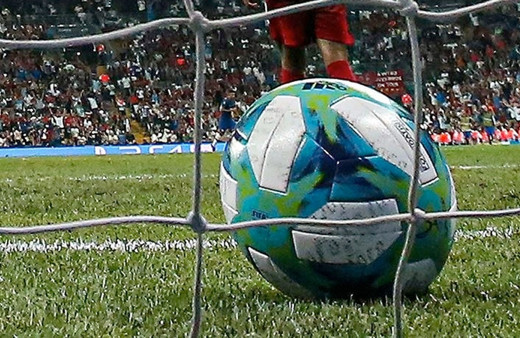 Zeki Çelik gol attı Roma Seria A'da zirveyi Inter ile paylaştı