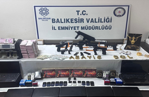 Balıkesir merkezli dolandırıcılık operasyonunda 27 zanlı tutuklandı