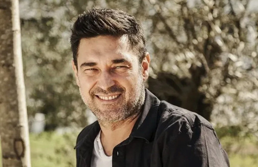 Tasını tarağını toplayıp çiftliğe yerleşmişti! Burak Hakkı'nın son halini görenler şaşırdı kaldı