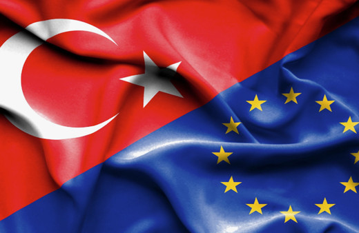 AB Komisyonu'ndan dikkat çeken açıklama: ''Türkiye, bölgesel istikrara katkı sunan belirleyici bir aktördür''