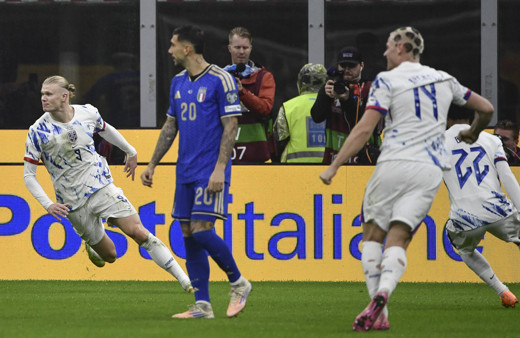 Norveç şov yaptı İtalya play-off'lara kaldı