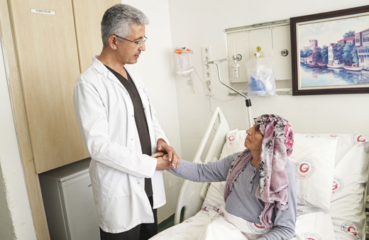 Beynindeki tümörden "haritalandırma" tekniğiyle kurtuldu