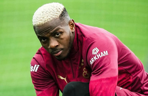 Victor Osimhen Fenerbahçe derbisinde oynayacak mı? Merak edilen soru yanıt buldu