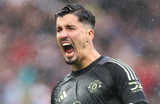 Sürpriz iddia! Altay Bayındır Süper Lig'e dönebilir