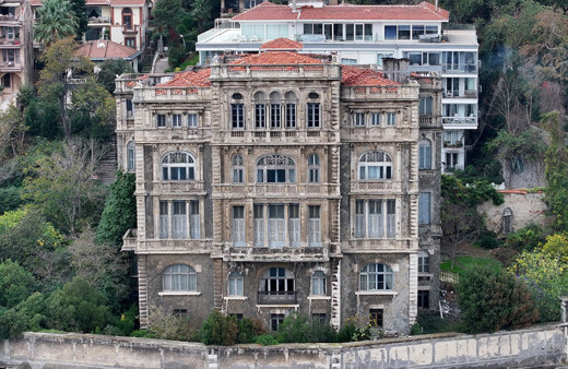 İstanbul Boğazı’nın en ihtişamlı yapısı! Zeki Paşa Yalısı satışa çıkarıldı