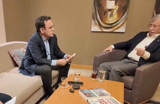 Davutoğlu 20 yıl sonra Esad'ın teklifini açıkladı Davutoğlu'na "Türkiye'ye ihanet etti" suçlaması