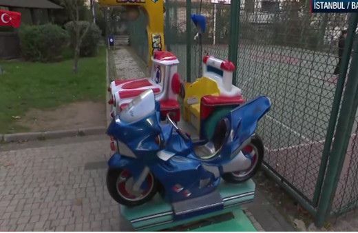 İstanbul'da korkunç olay! Parkta oyun oynayan 4 çocuk elektrik akımına kapıldı