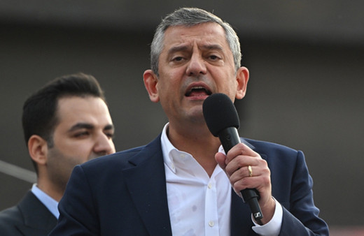 CHP'den Özgür Özel yönetimine peş peşe mektup