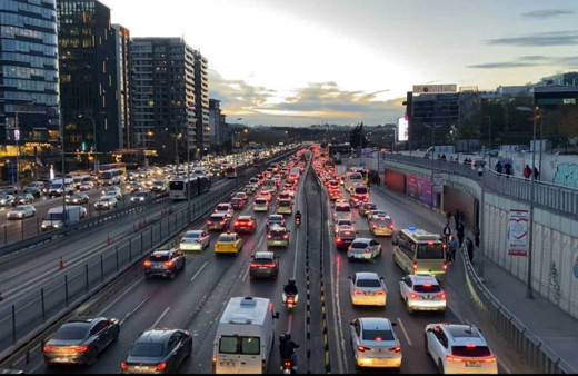 İstanbul’da trafik yoğunluğu yüzde 89’a çıktı
