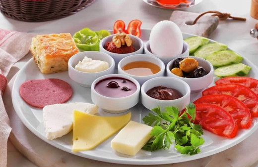 Kahvaltıda bunu yiyenin beyni yaşlanmıyor! Kimse faydalarını bilmiyor