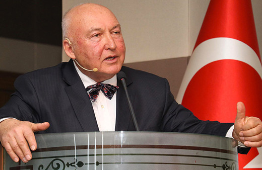 Prof. Övgün Ahmet Ercan kalp krizi geçirdi