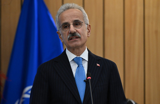 Türkiye ile Panama arasında anlaşma yolda! Bakan Uraloğlu açıkladı: Dünyada daha fazla varlık göstereceğiz